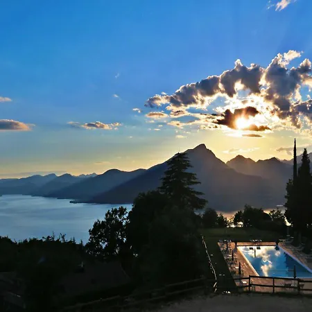 Bellavista فندق 3*